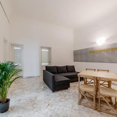 Macchia Mediterranea Guest House Bari Exteriör bild