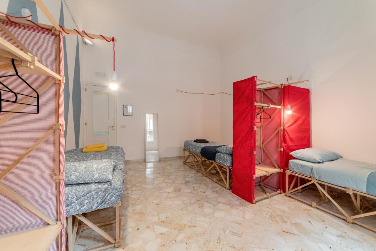 Macchia Mediterranea Guest House Bari Exteriör bild