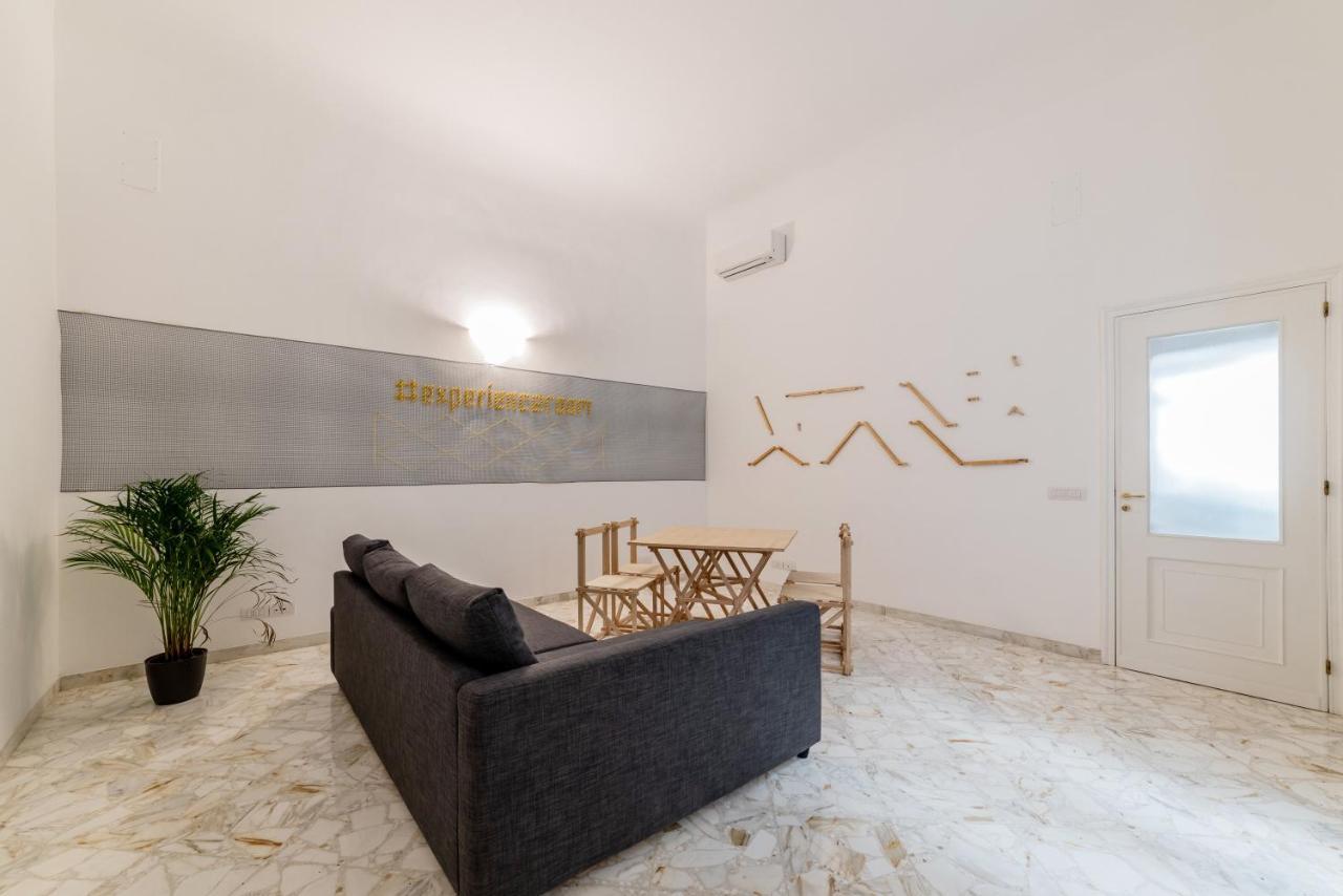 Macchia Mediterranea Guest House Bari Exteriör bild